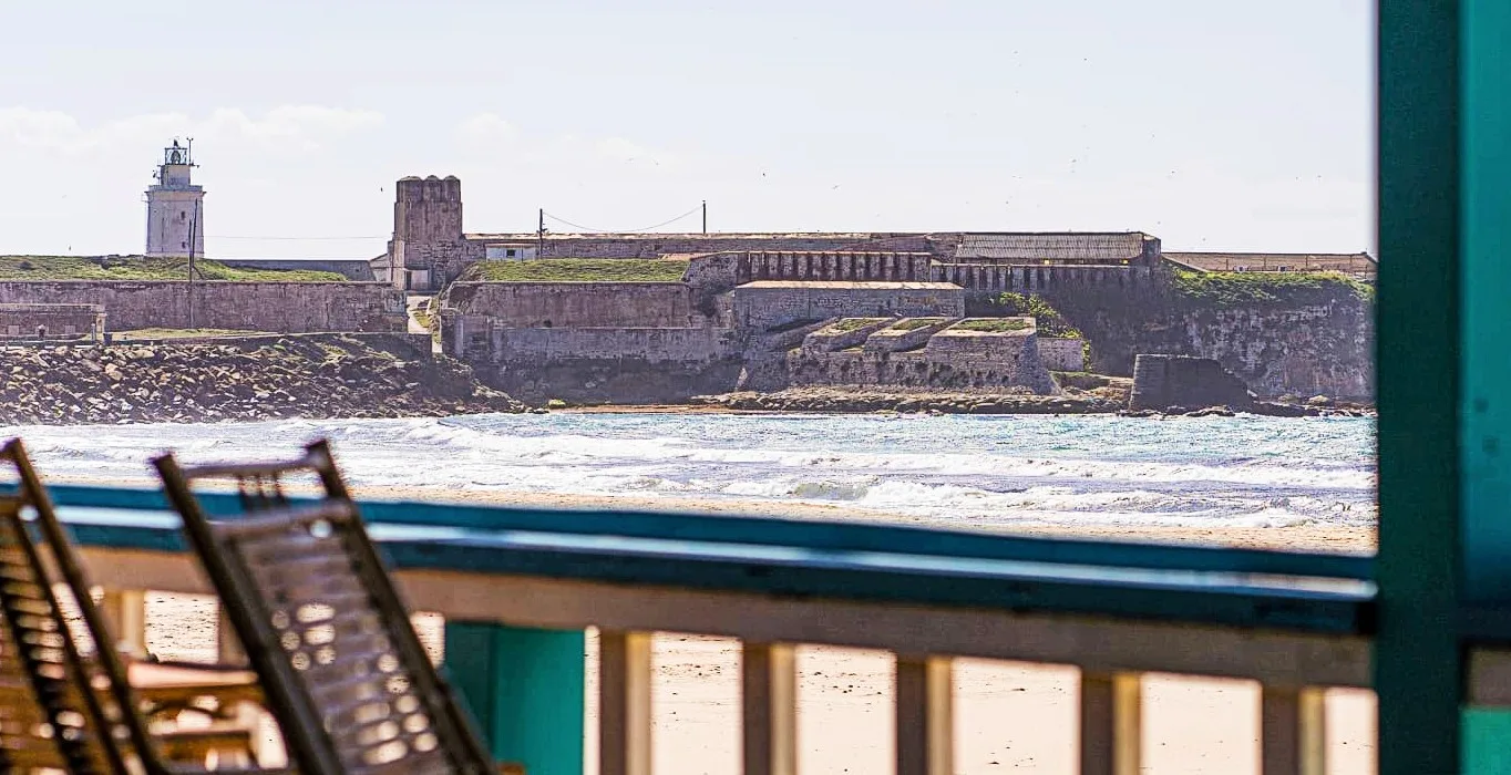 La playa y el casco antiguo de Tarifa
